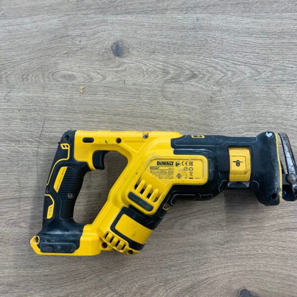 DeWalt DCS367 18V XR Brushless Reciprocating Saw Body Only Used Cordless