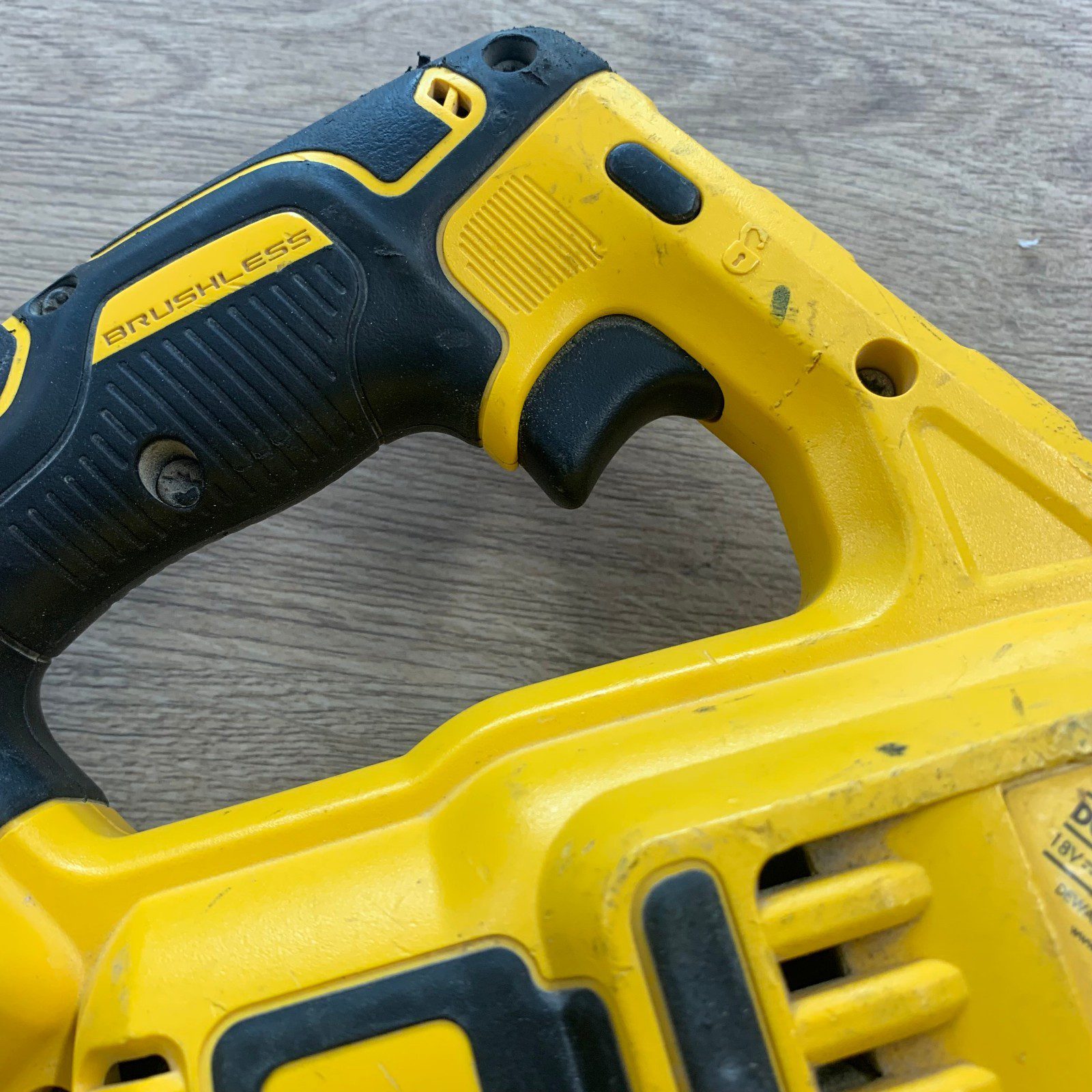 DeWalt DCS367 18V XR Brushless Reciprocating Saw Body Only Used Cordless - Image 4