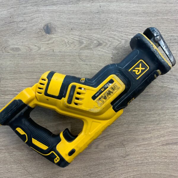 DeWalt DCS367 18V XR Brushless Reciprocating Saw Body Only Used Cordless