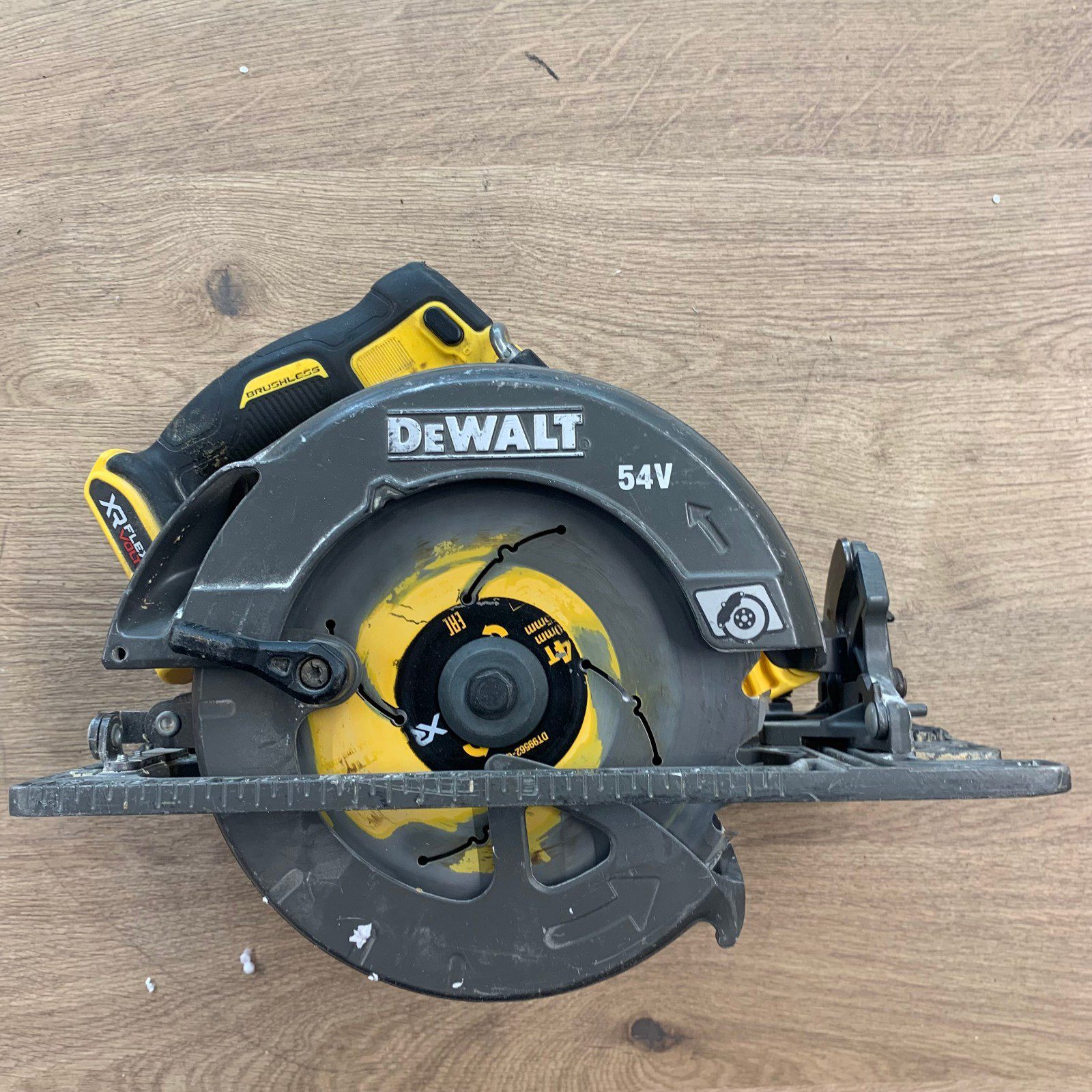 DeWalt DCS579 54V XR FlexVolt Brushless Circular Saw 190mm Body Used - Image 1
