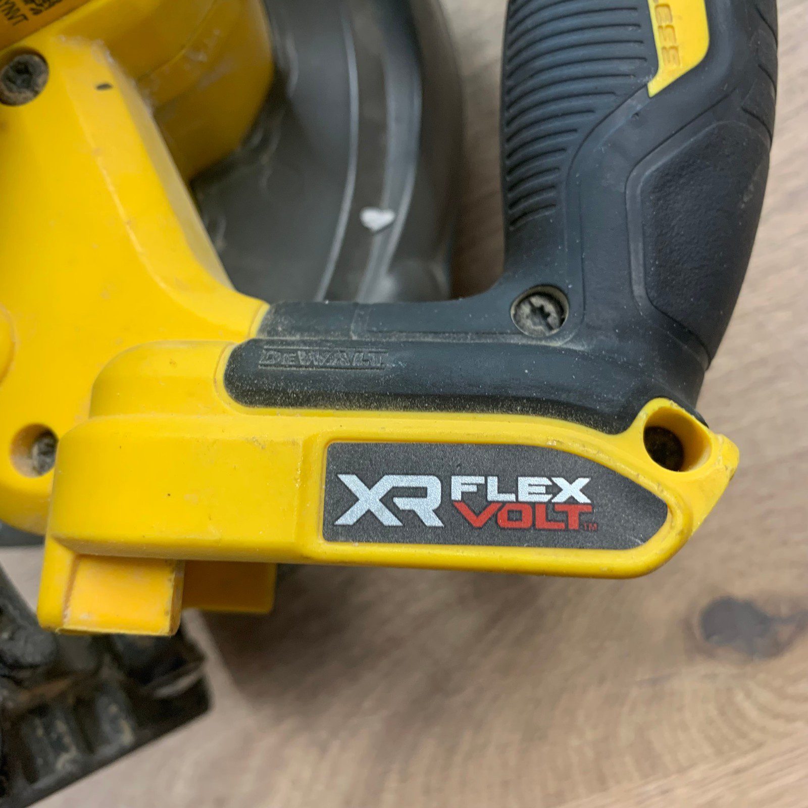 DeWalt DCS579 54V XR FlexVolt Brushless Circular Saw 190mm Body Used - Image 5