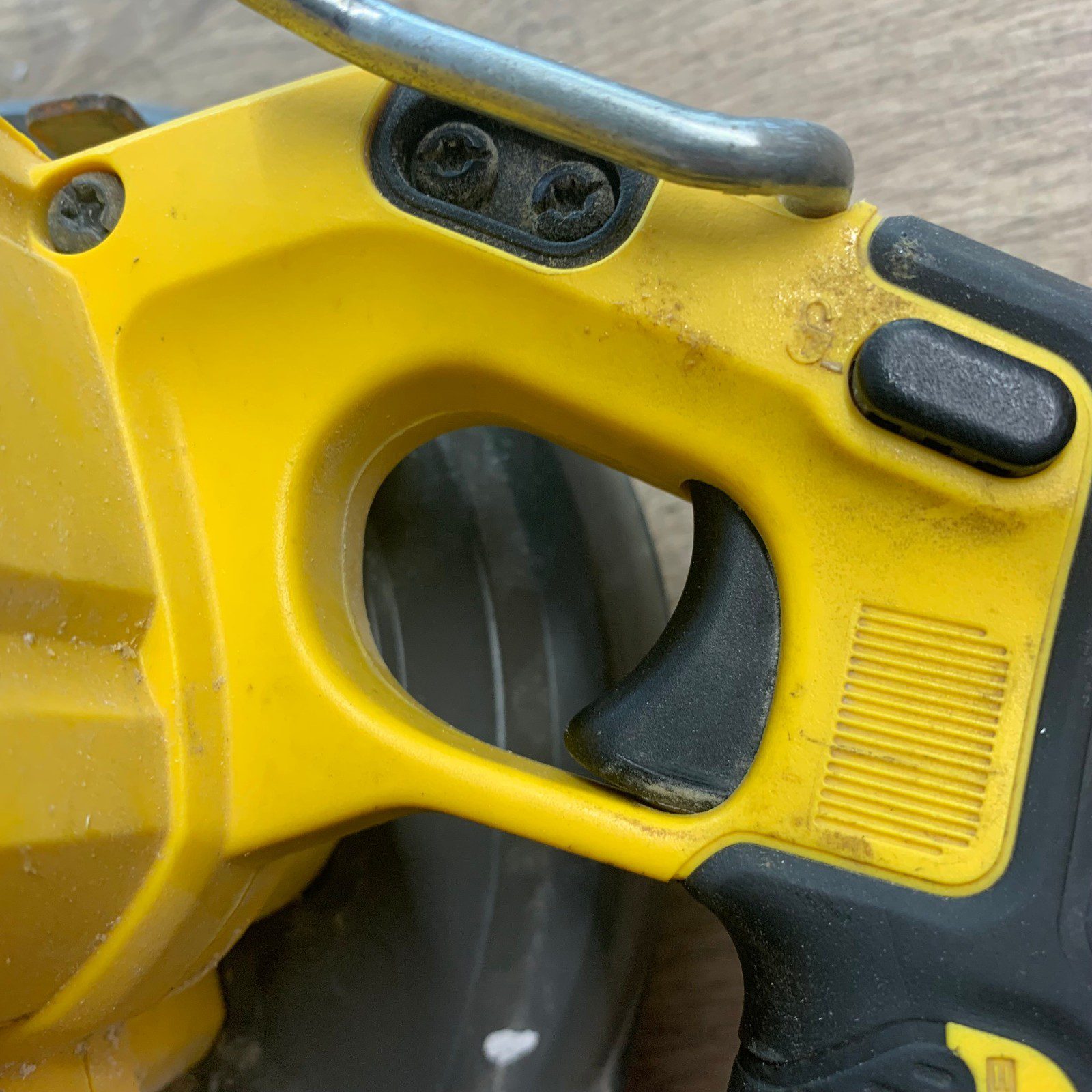 DeWalt DCS579 54V XR FlexVolt Brushless Circular Saw 190mm Body Used - Image 6