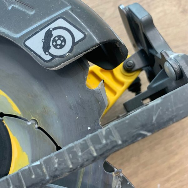 DeWalt DCS579 54V XR FlexVolt Brushless Circular Saw 190mm Body Used