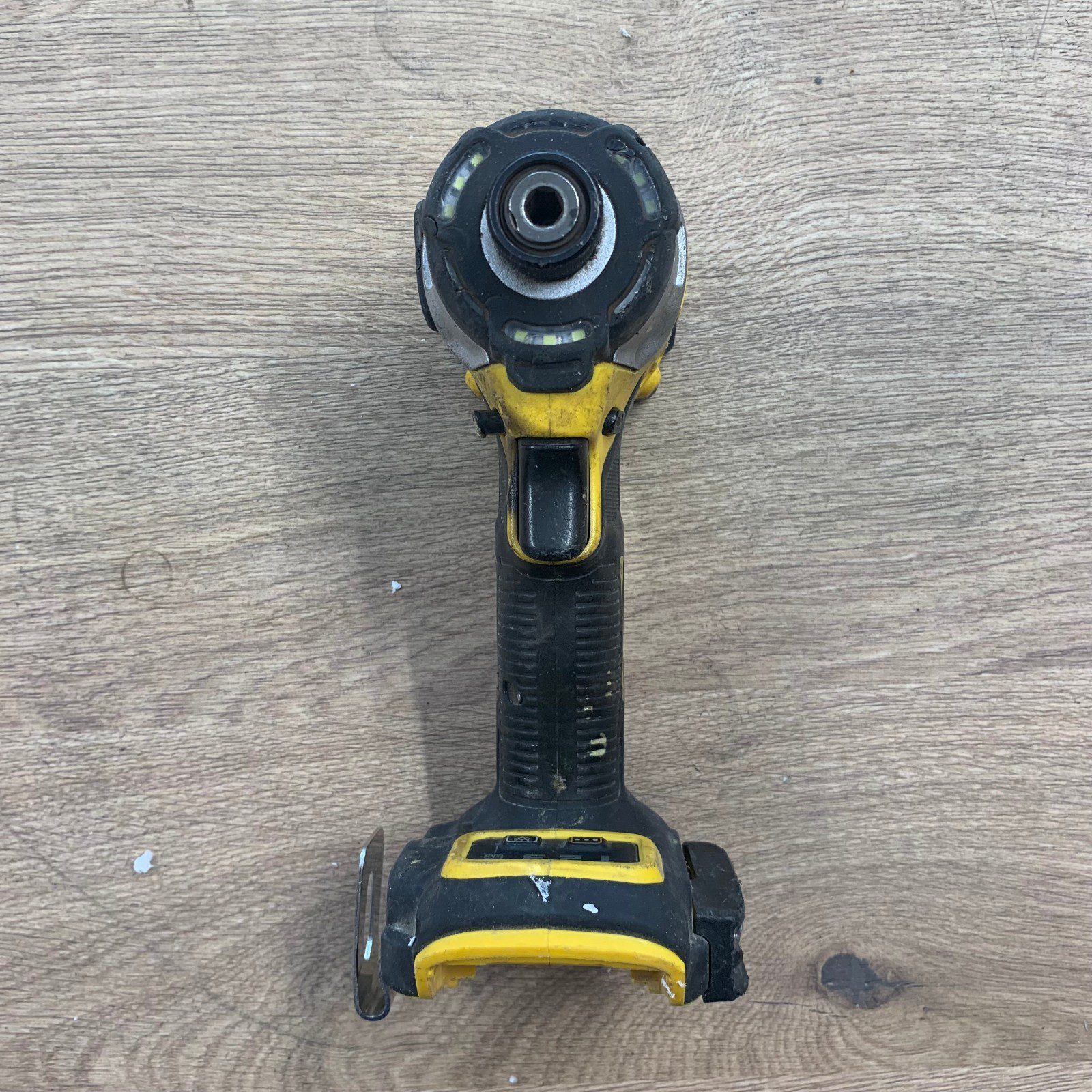 DeWalt DCF860 18V XR Brushless Impact Driver Body Only Used Cordless Tool - Image 4