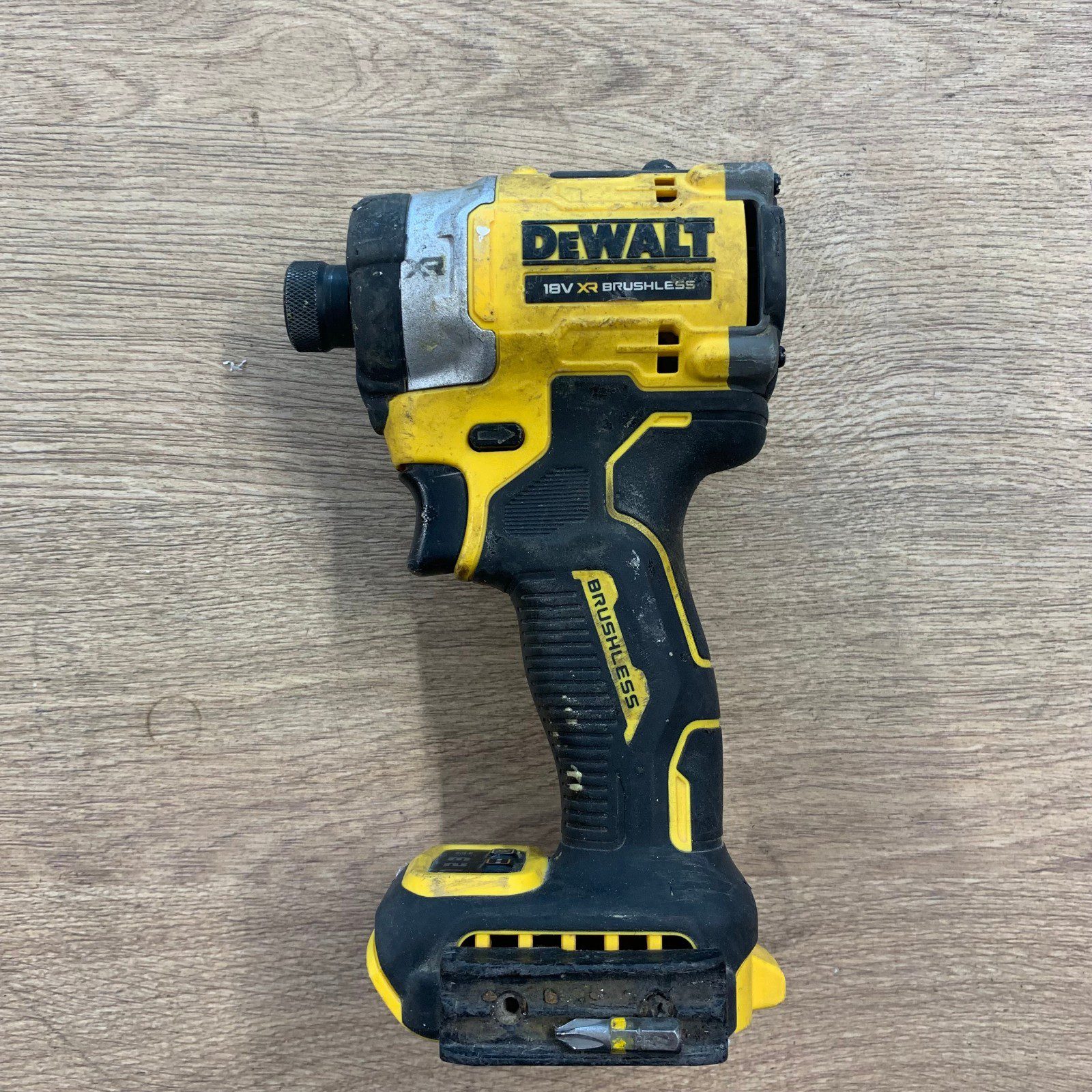 DeWalt DCF860 18V XR Brushless Impact Driver Body Only Used Cordless Tool - Image 9