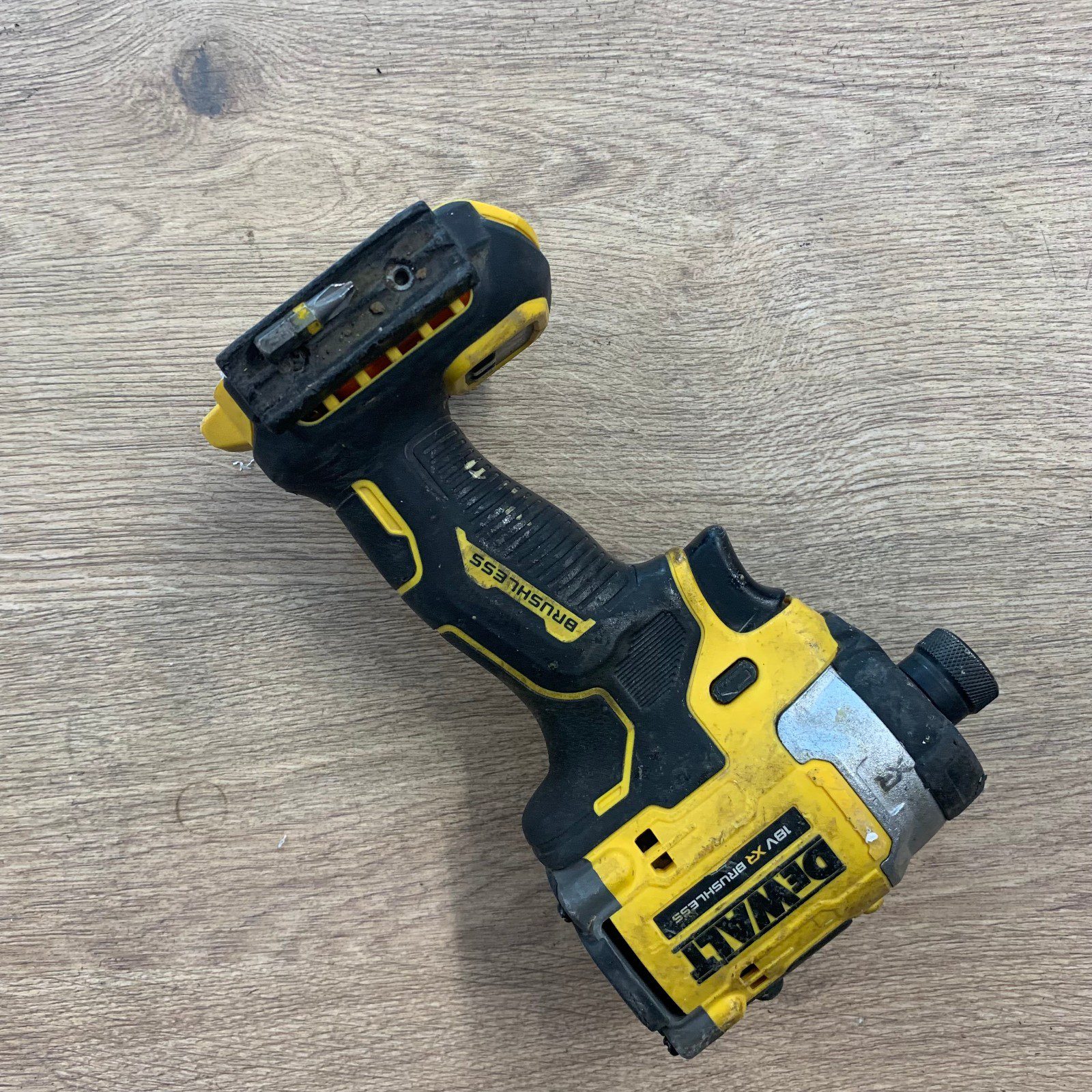 DeWalt DCF860 18V XR Brushless Impact Driver Body Only Used Cordless Tool - Image 12