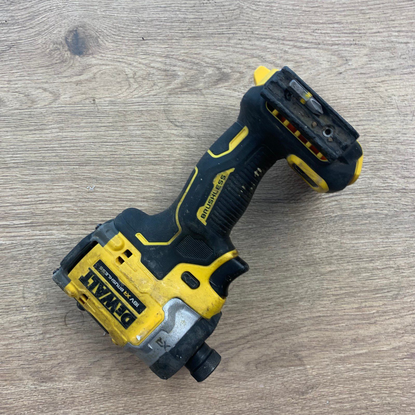 DeWalt DCF860 18V XR Brushless Impact Driver Body Only Used Cordless Tool - Image 14