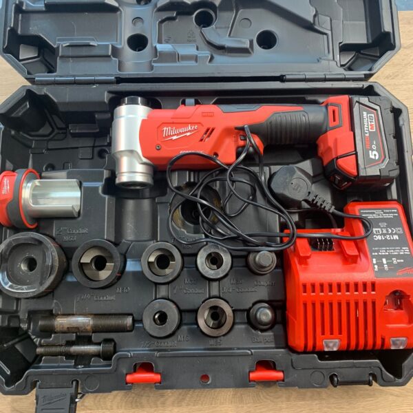 Milwaukee M18 HKP 18V Force Logic Hydraulic Knockout Punch Kit Used