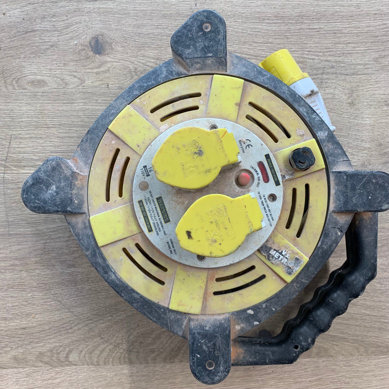 110V 16A Extension Cable Reel Twin Socket Site Power Lead Thermal Cut Out Used - Image 15