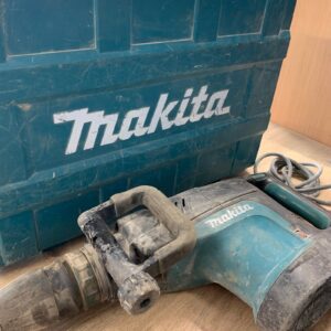 Makita HM1203C SDS Max Demolition Breaker Hammer Drill 240V 1510W With Case