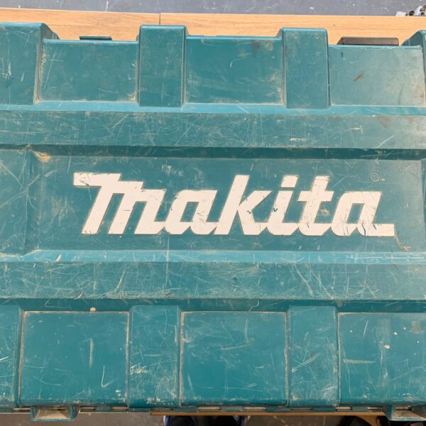 Makita HM1203C SDS Max Demolition Breaker Hammer Drill 240V 1510W With Case