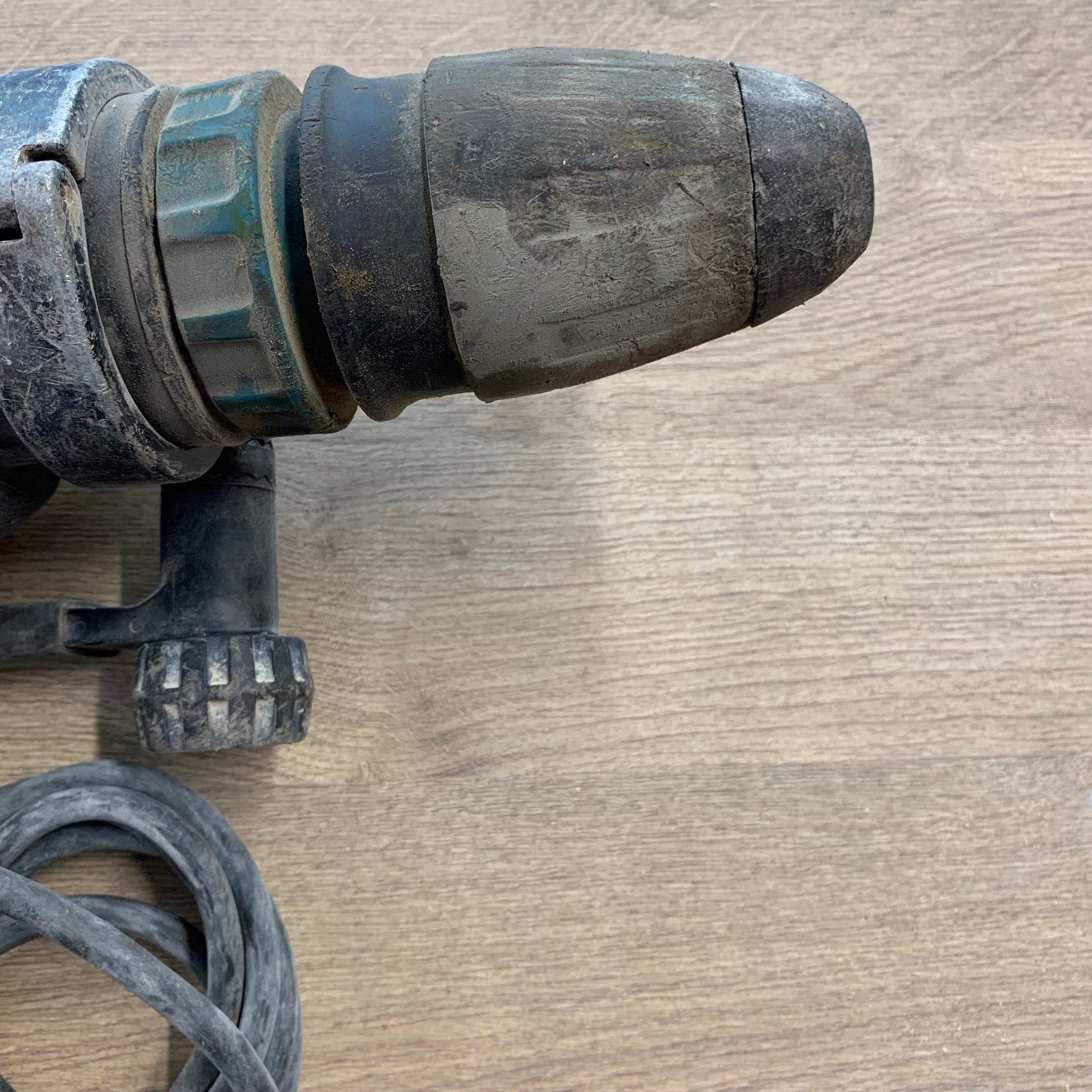 Makita HM1203C SDS Max Demolition Breaker Hammer Drill 240V 1510W With Case - Image 13