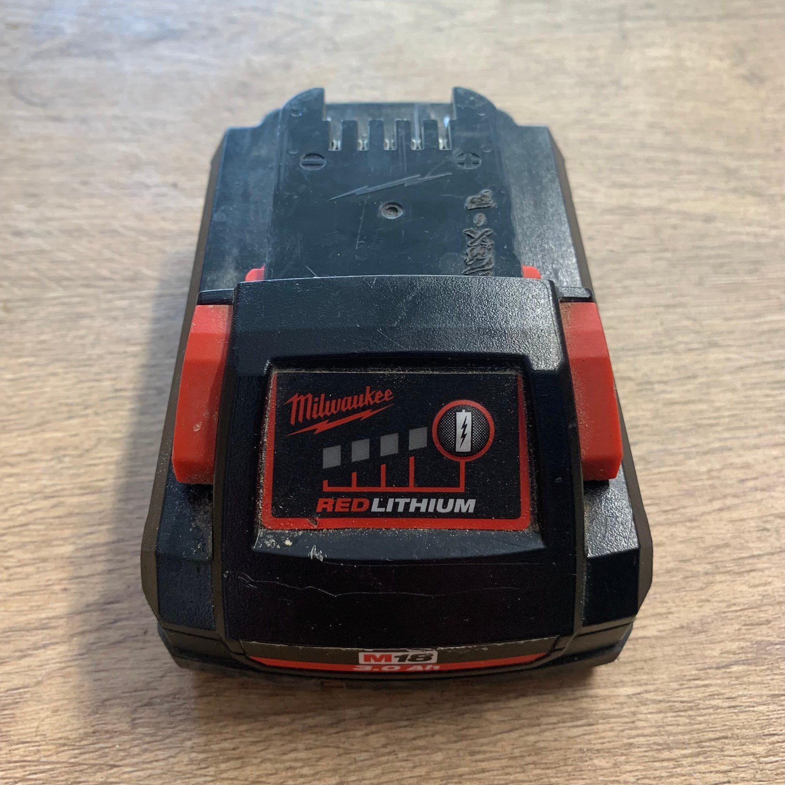 Milwaukee M18 HB3 3.0Ah High Output RedLithium Battery 18V Used - Image 3