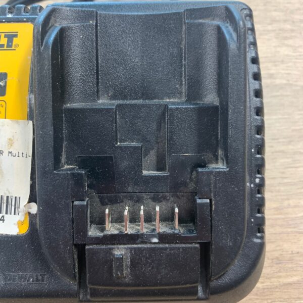 DeWalt DCB115 XR 10.8V 14.4V 18V Li-Ion Battery Charger Used