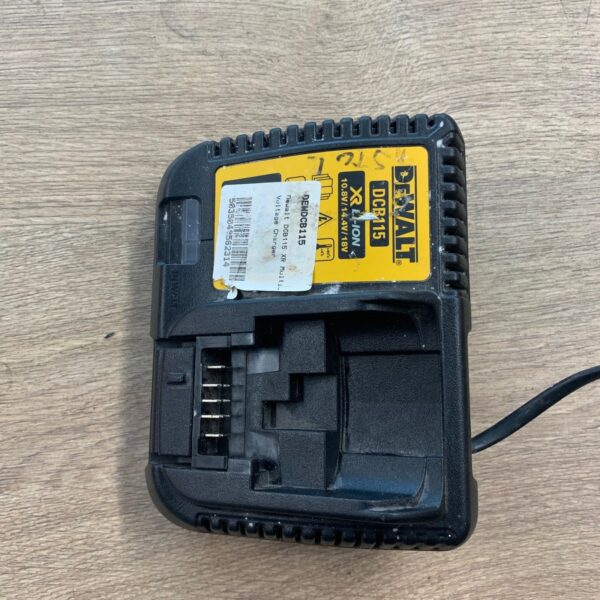 DeWalt DCB115 XR 10.8V 14.4V 18V Li-Ion Battery Charger Used