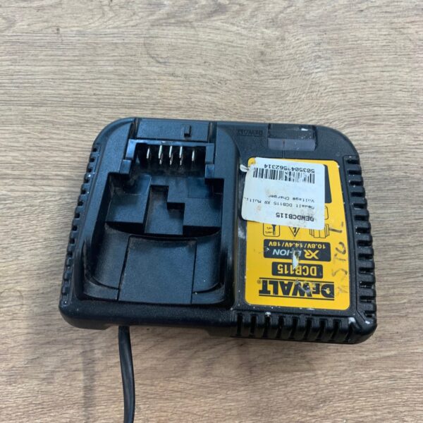 DeWalt DCB115 XR 10.8V 14.4V 18V Li-Ion Battery Charger Used