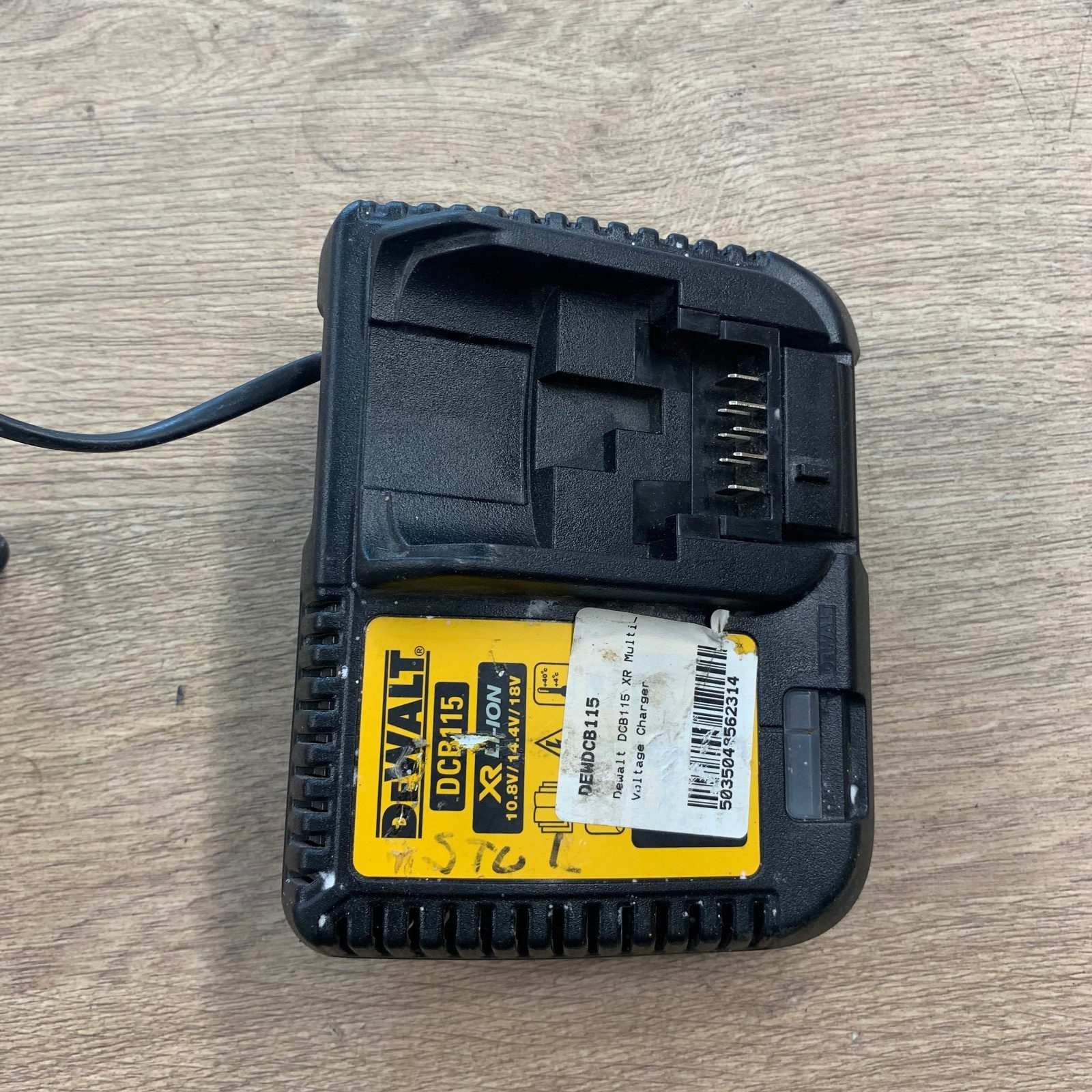 DeWalt DCB115 XR 10.8V 14.4V 18V Li-Ion Battery Charger Used - Image 13