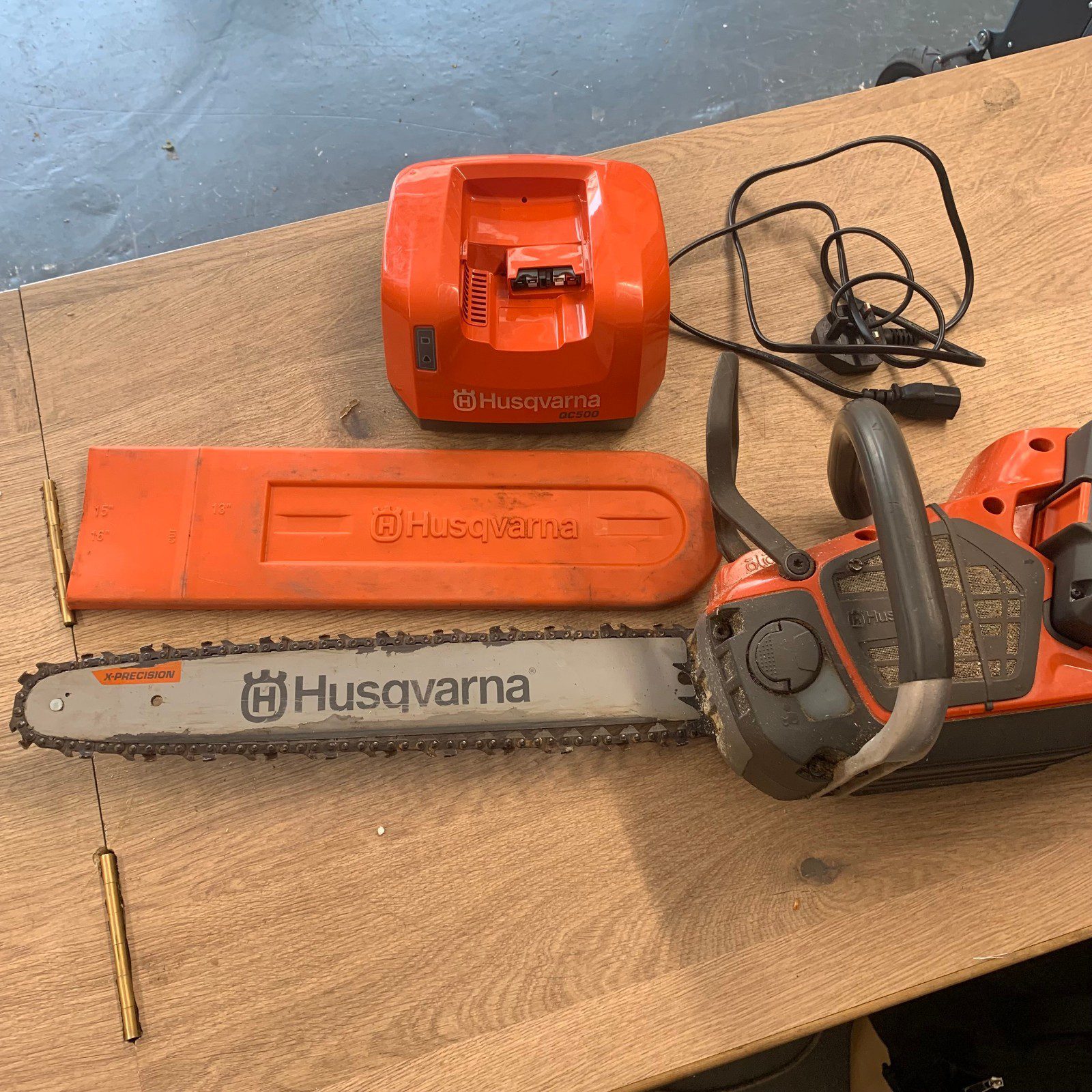 Husqvarna 540i XP Cordless Chainsaw 36V Battery Charger Bar Chain Used - Image 1
