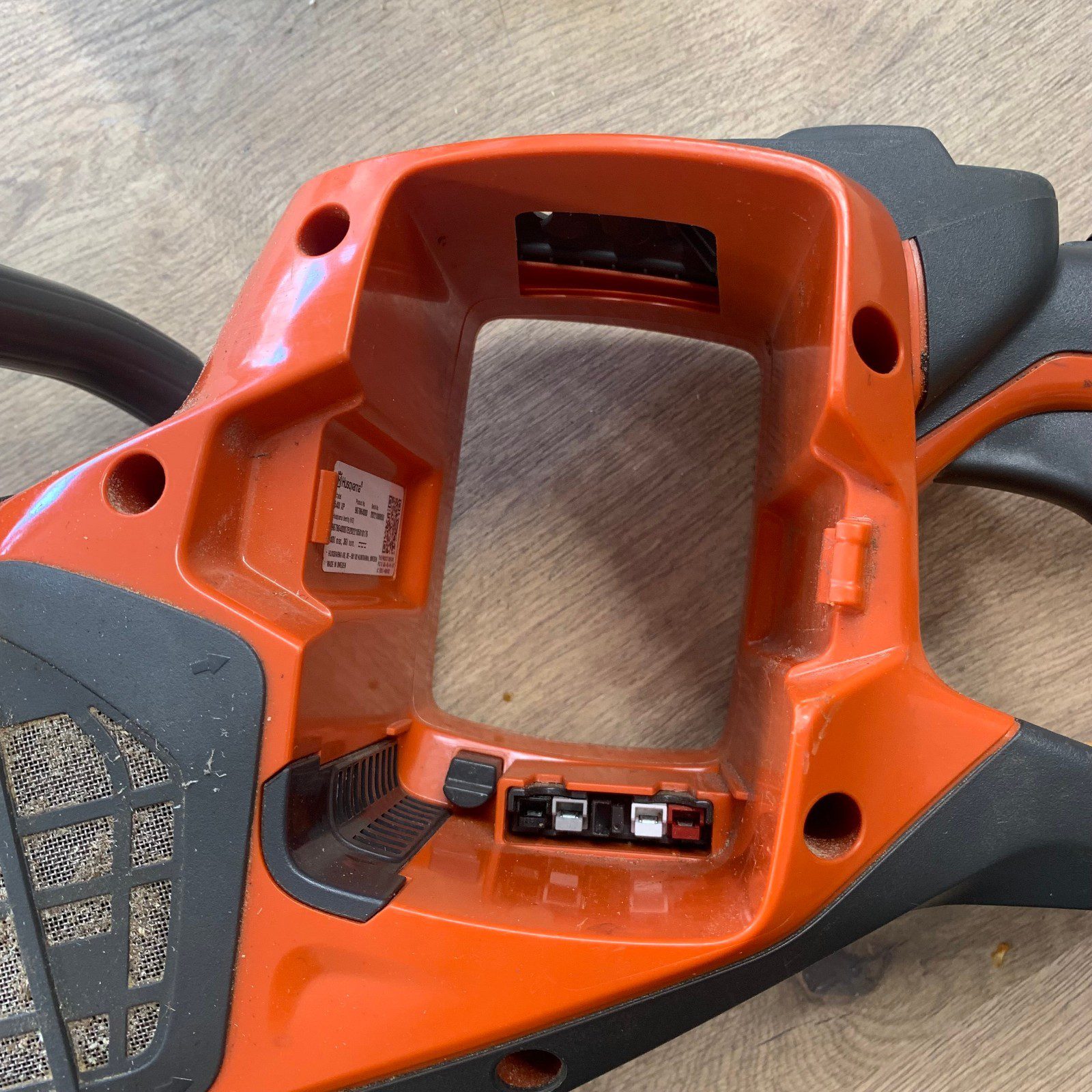 Husqvarna 540i XP Cordless Chainsaw 36V Battery Charger Bar Chain Used - Image 7
