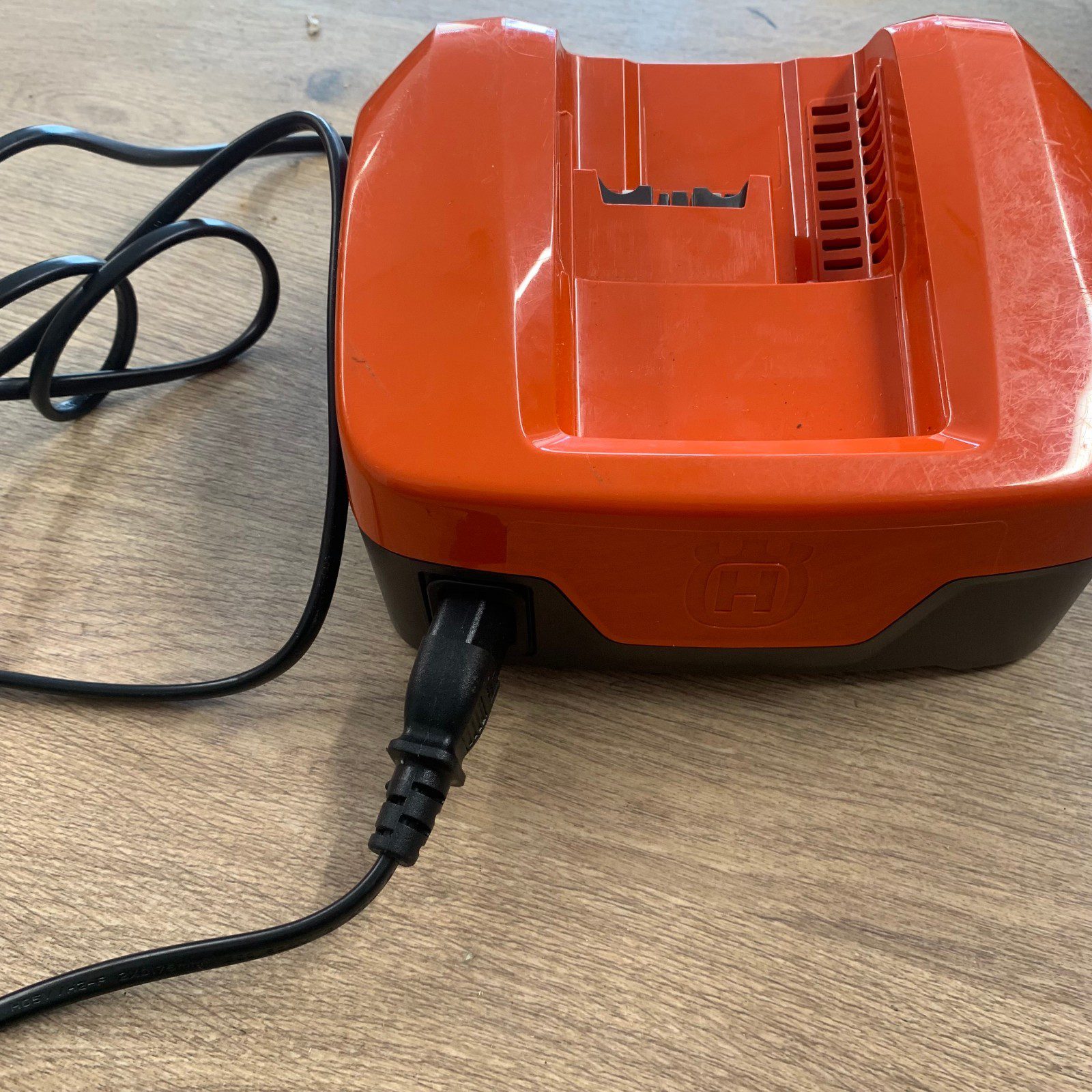 Husqvarna 540i XP Cordless Chainsaw 36V Battery Charger Bar Chain Used - Image 17