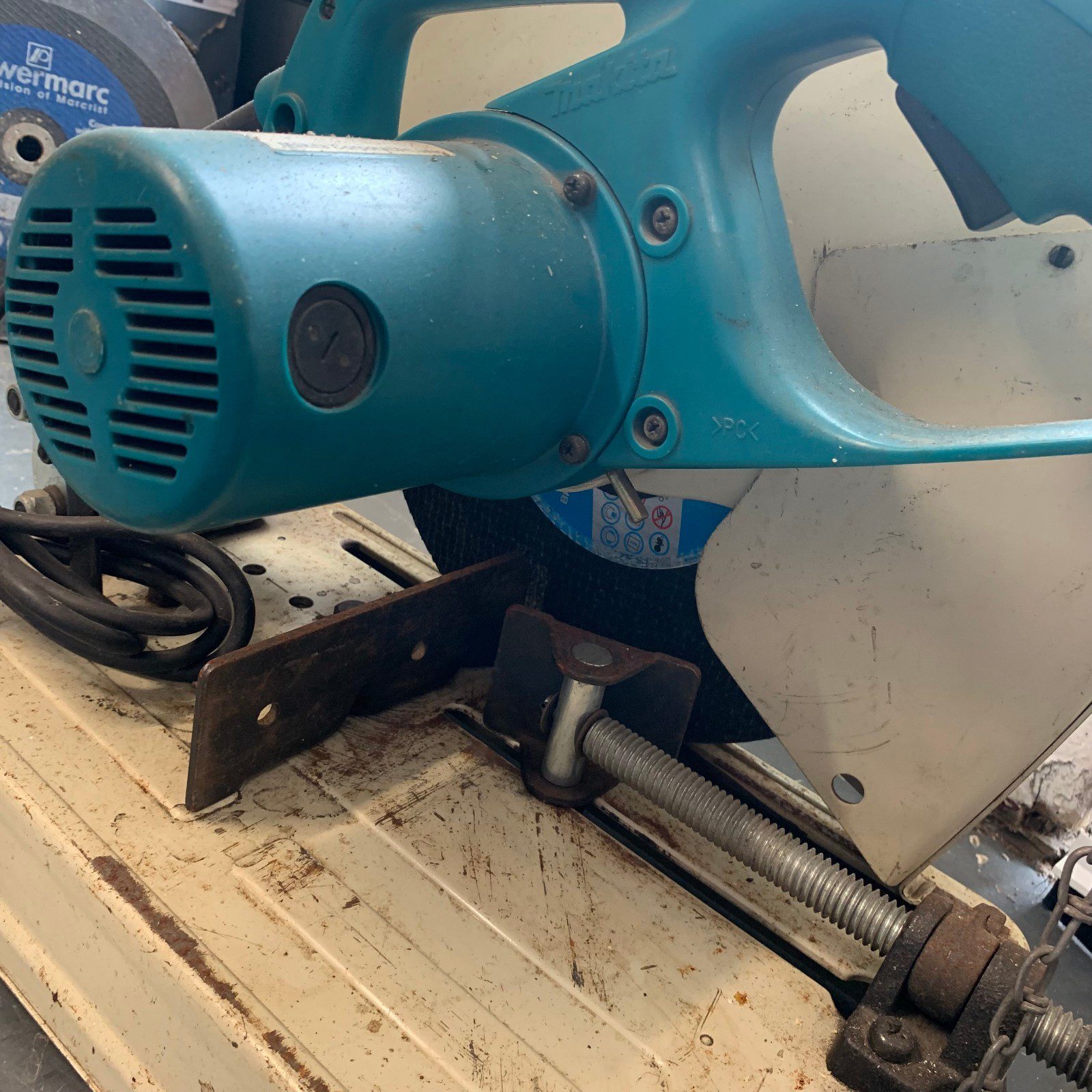 Makita 2414B 110V 355mm Cut Off Saw Chop Saw Metal Cutting Saw 1650W - Image 9
