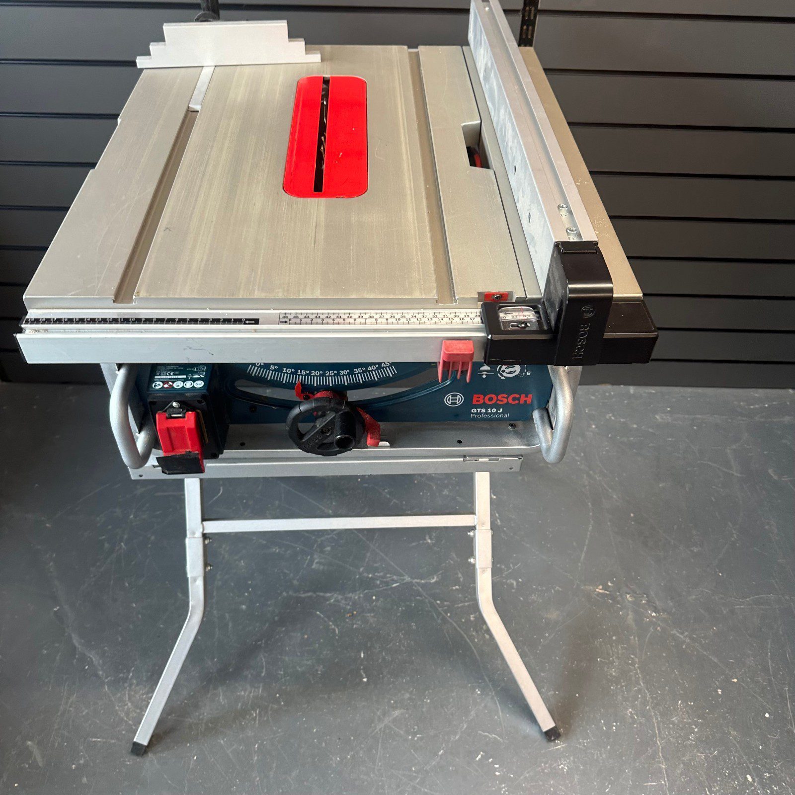 Bosch GTS 10 J Professional Table Saw 240V With Stand Blade Fence And Accessorie - Image 5