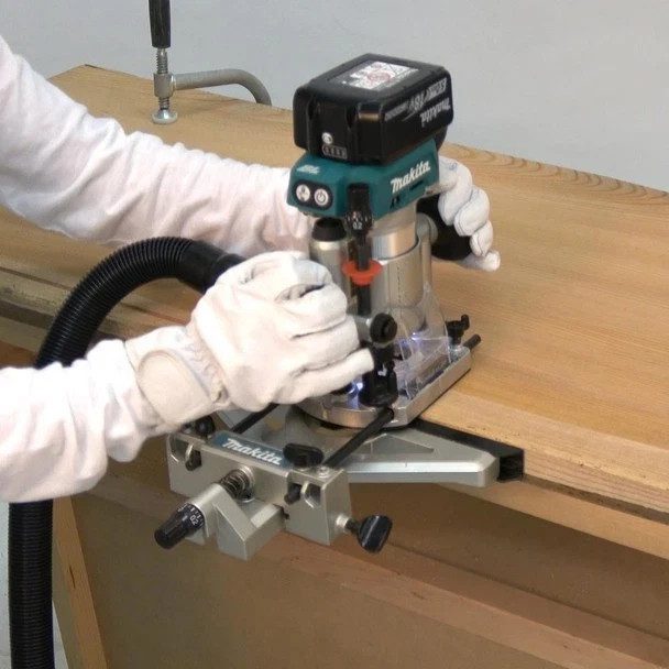 Makita DRT50ZJ 18V LXT Brushless Router Trimmer Kit with Plunge Base & Case - Image 6