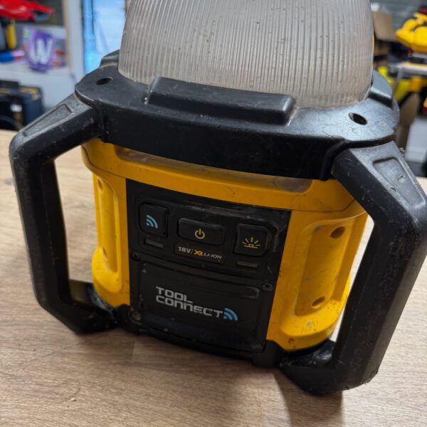 DeWalt DCL074 18V XR Li-Ion Tool Connect Cordless Area Light Body Only