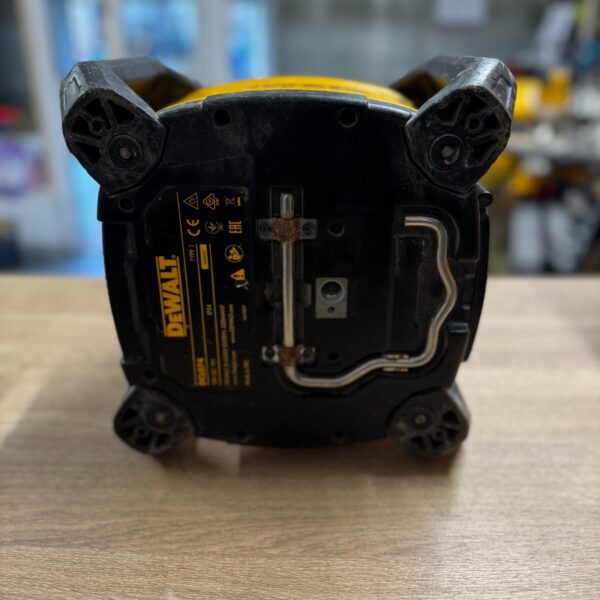 DeWalt DCL074 18V XR Li-Ion Tool Connect Cordless Area Light Body Only