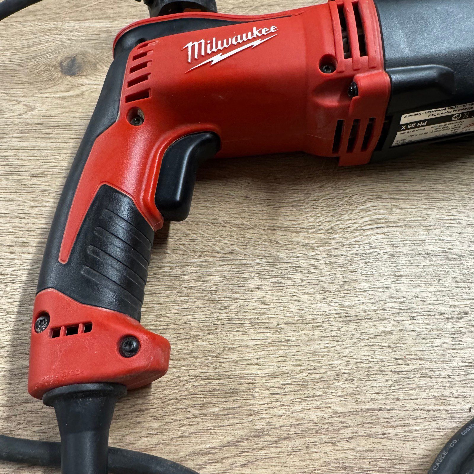 Milwaukee PH 26 X 240V SDS Plus Hammer Drill 26mm 725W With Case - Image 3