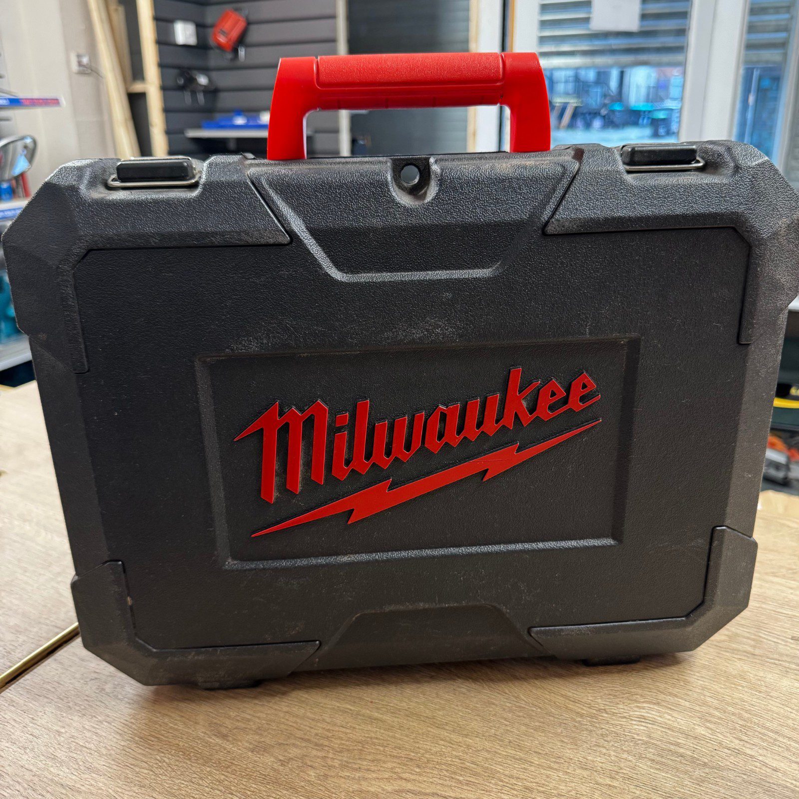 Milwaukee PH 26 X 240V SDS Plus Hammer Drill 26mm 725W With Case - Image 14