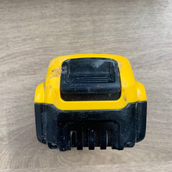 DeWalt DCB184 18V XR Li-Ion 5.0Ah Battery