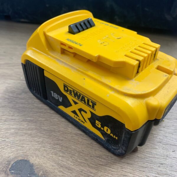 DeWalt DCB184 18V XR Li-Ion 5.0Ah Battery