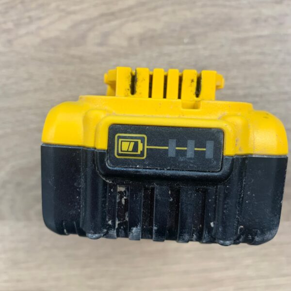 DeWalt DCB184 18V XR Li-Ion 5.0Ah Battery