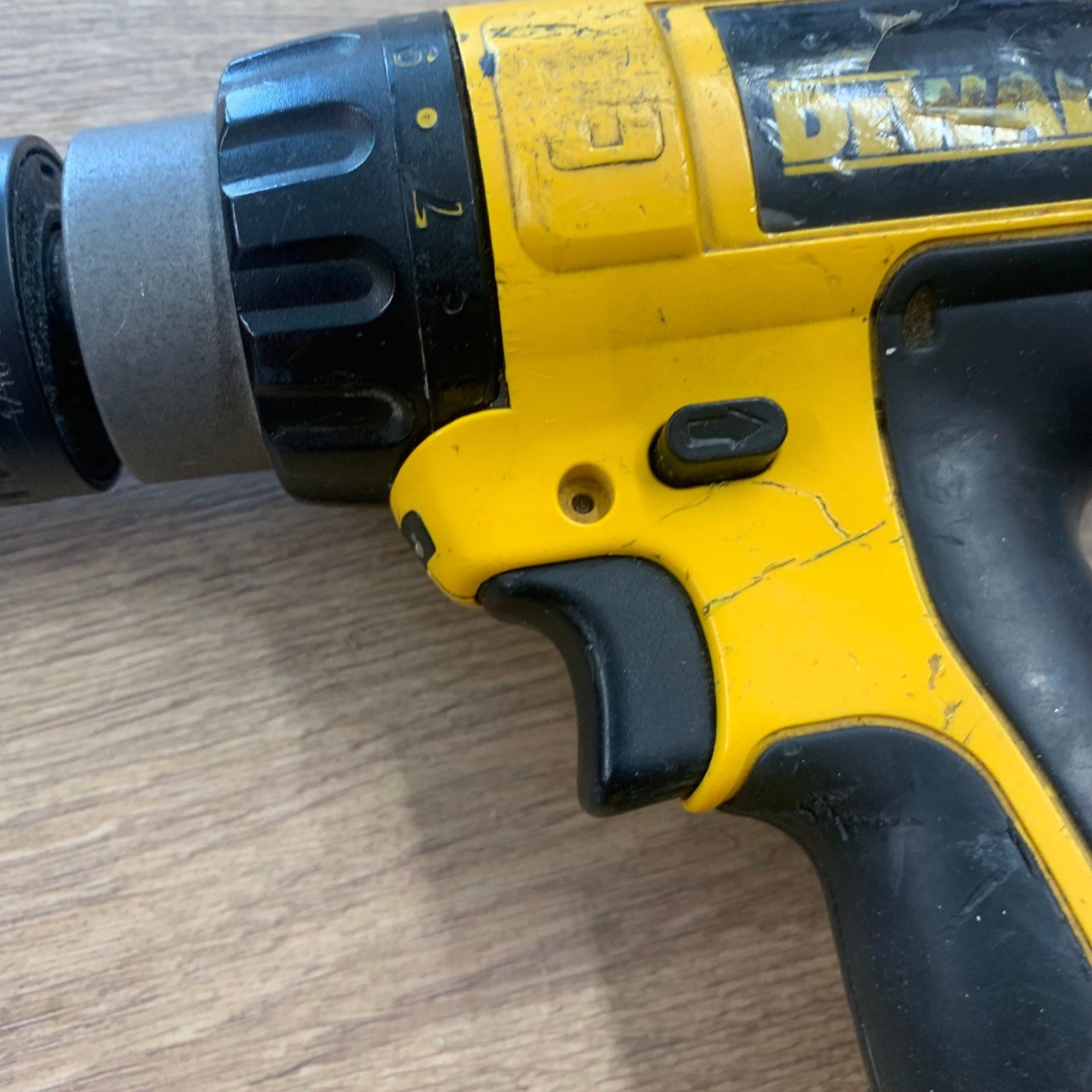 DeWalt DC925 18V Cordless Combi Drill 13mm Keyless Chuck Body Only Used - Image 4
