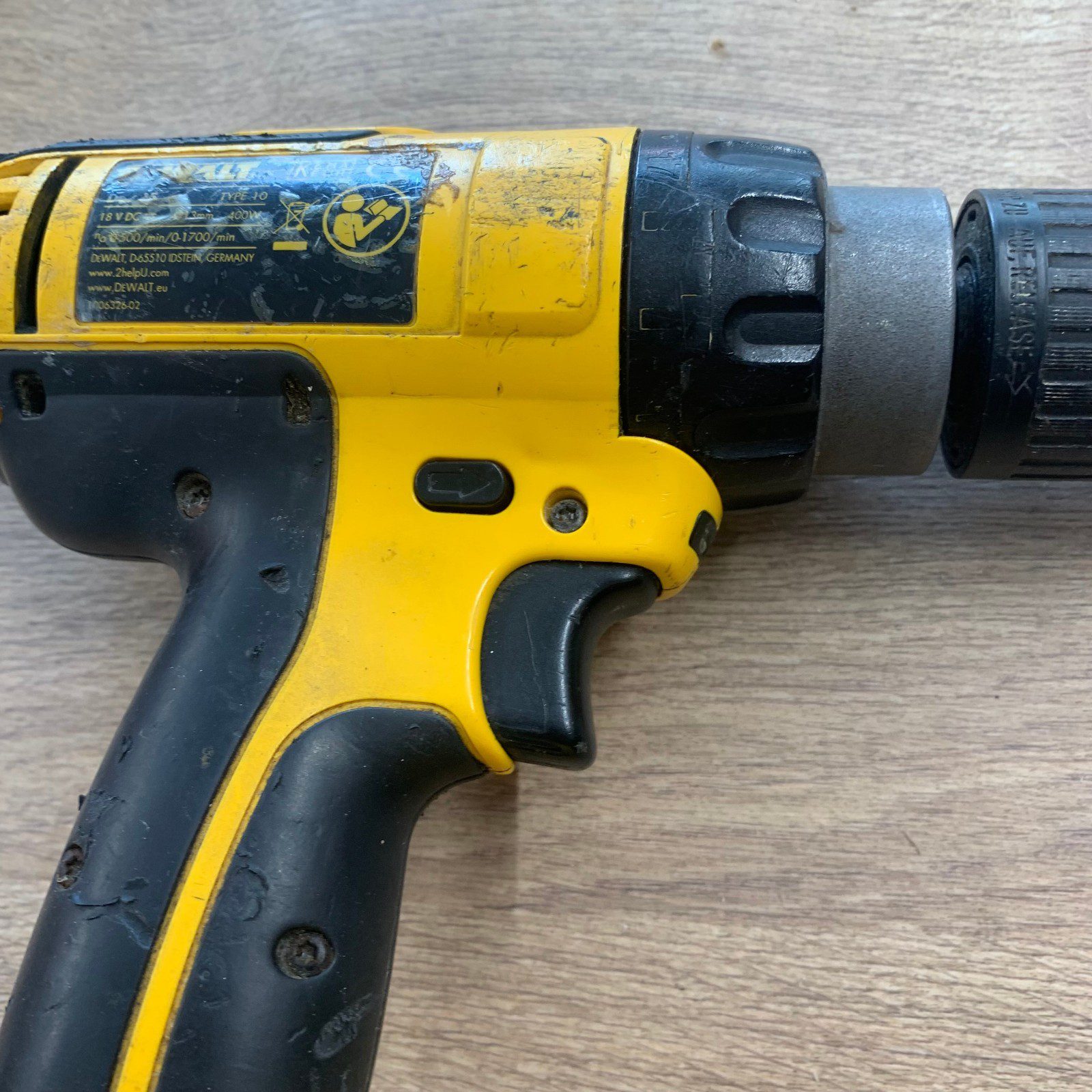 DeWalt DC925 18V Cordless Combi Drill 13mm Keyless Chuck Body Only Used - Image 9