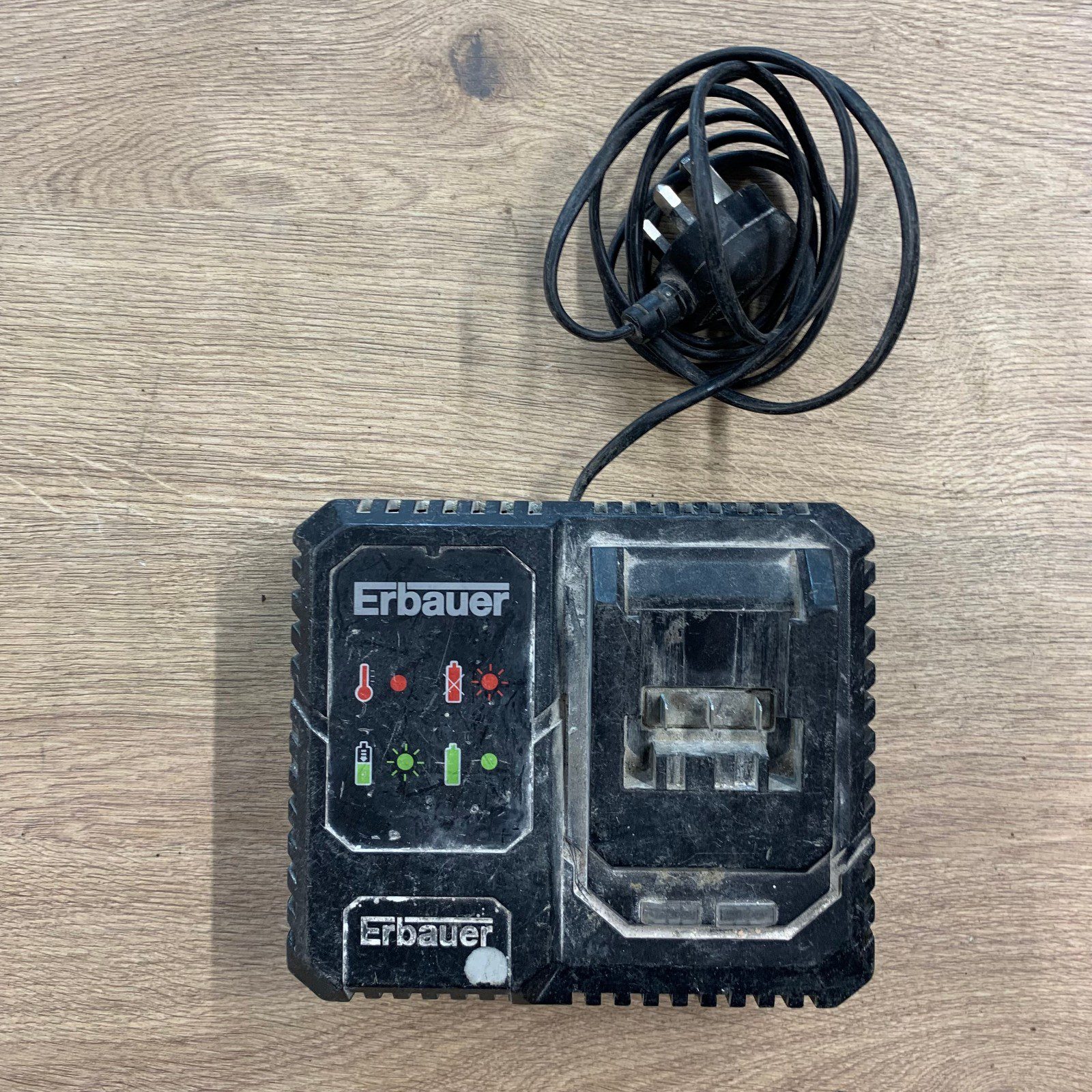 Erbauer EFC18-Li 18V Fast Battery Charger Used - Image 1