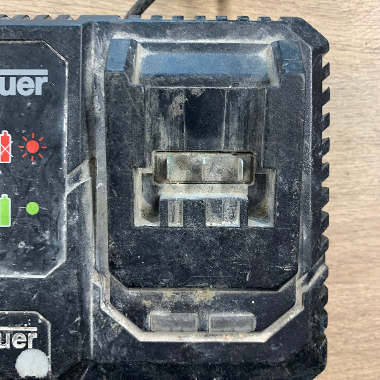 Erbauer EFC18-Li 18V Fast Battery Charger Used - Image 4
