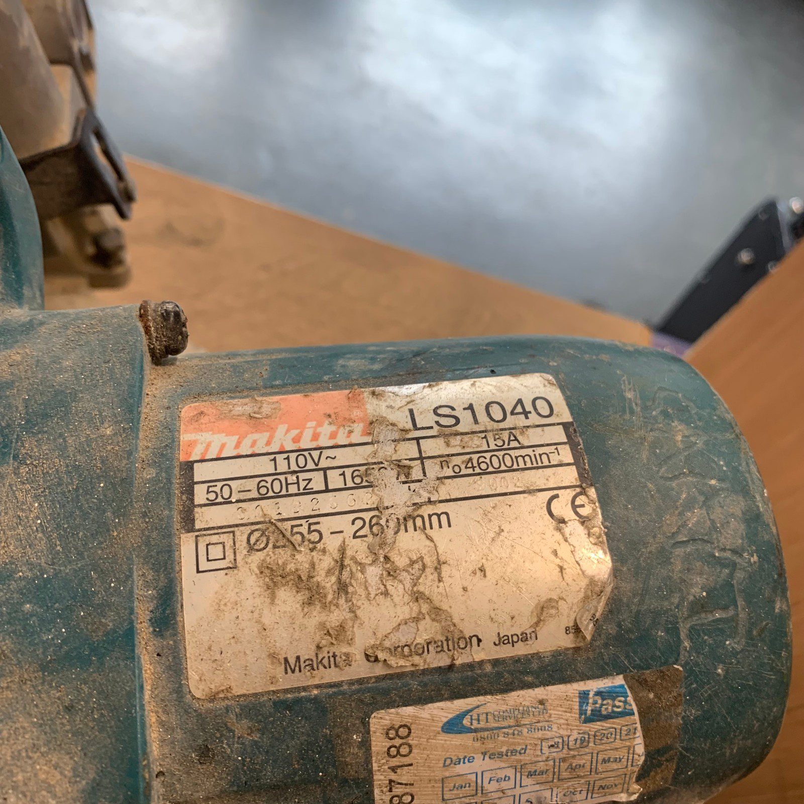 Makita LS1040 110V 260mm Compound Mitre Saw 1650W Chop Saw Used - Image 4