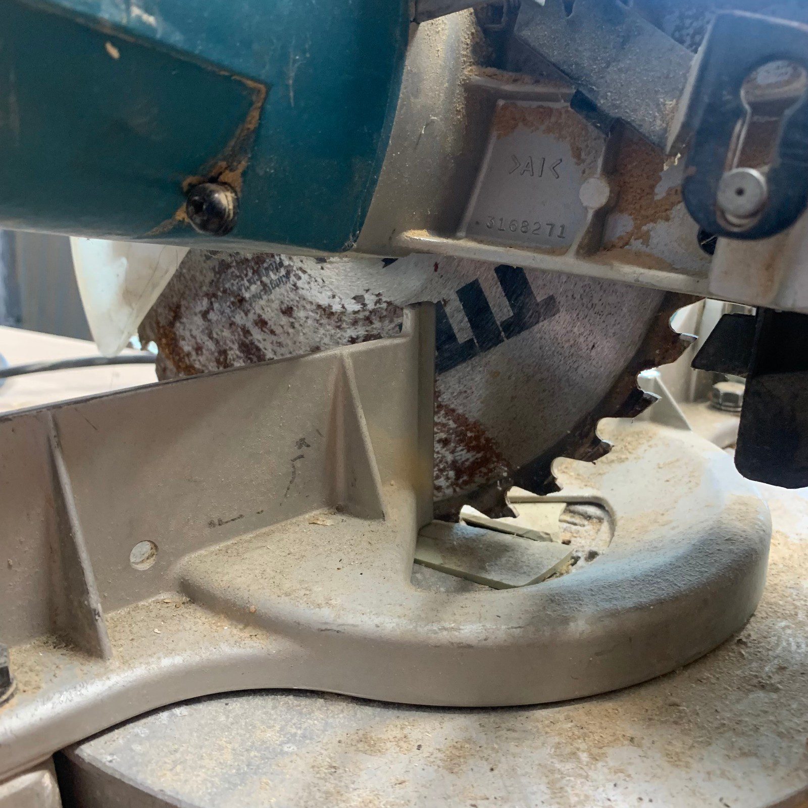 Makita LS1040 110V 260mm Compound Mitre Saw 1650W Chop Saw Used - Image 8