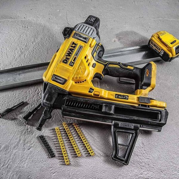 DeWalt DCN890 18V XR Brushless Concrete Nailer Nail Gun Body Only New