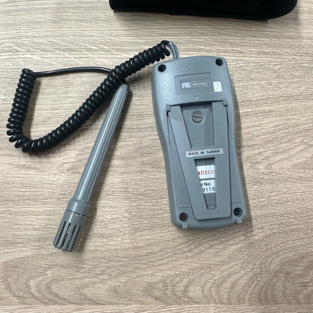 RS 1364 Humidity Temperature Meter Hygrometer with Probe & Case Used Unit