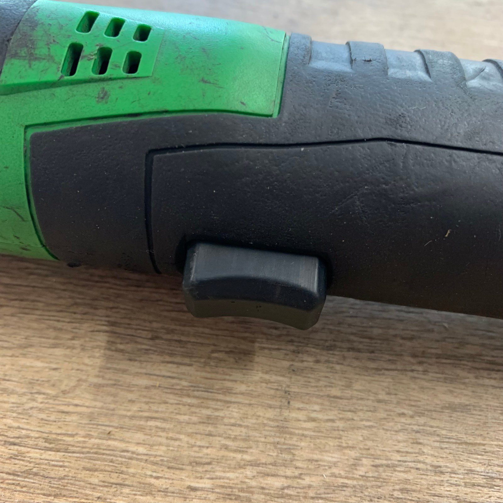 Snap-on CTR861 14.4V Brushless Cordless Ratchet With CTB8174 2.5Ah Battery Used - Image 5