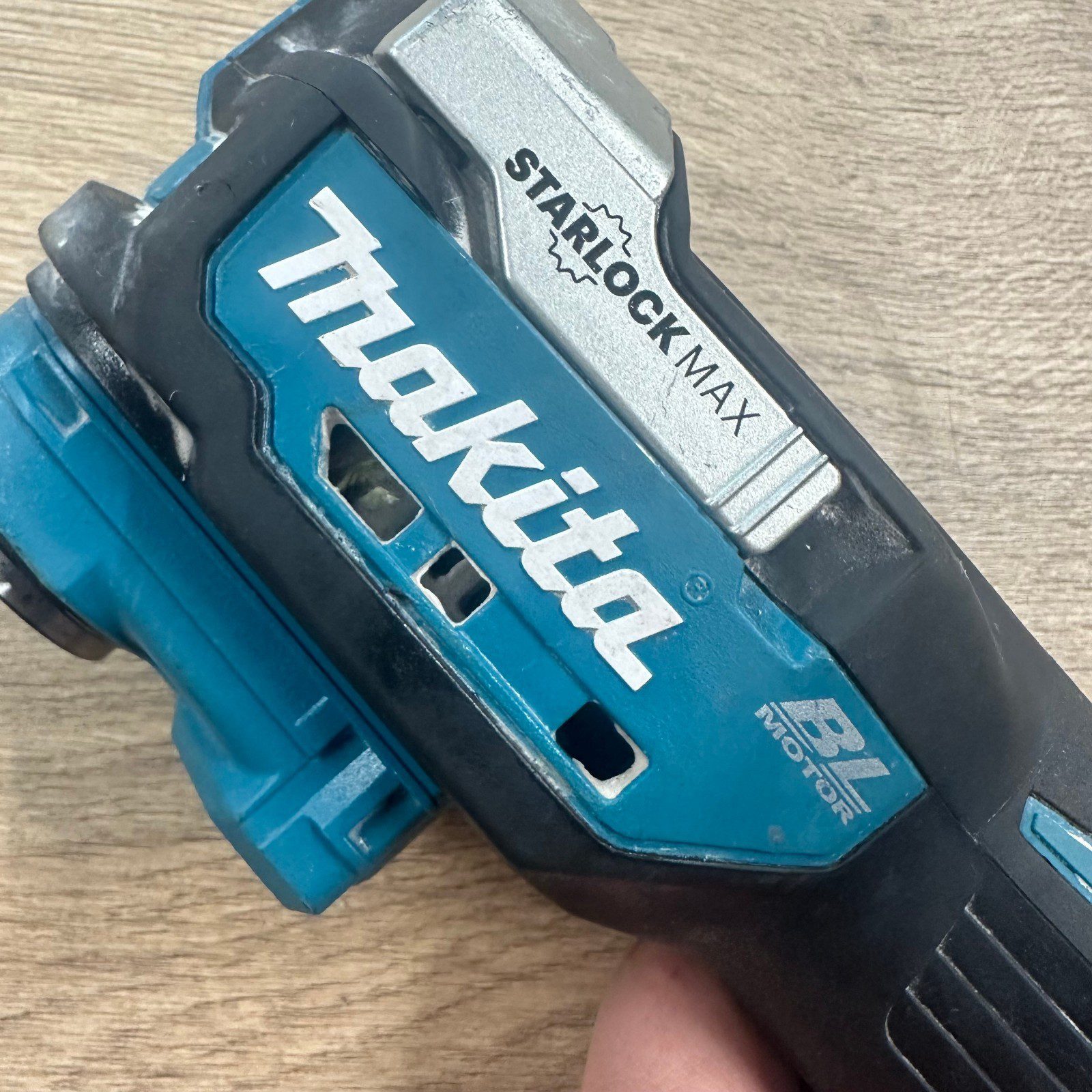 Makita DTM52 18V LXT Brushless AVT Starlock Max Multi Tool Body Only - Image 6