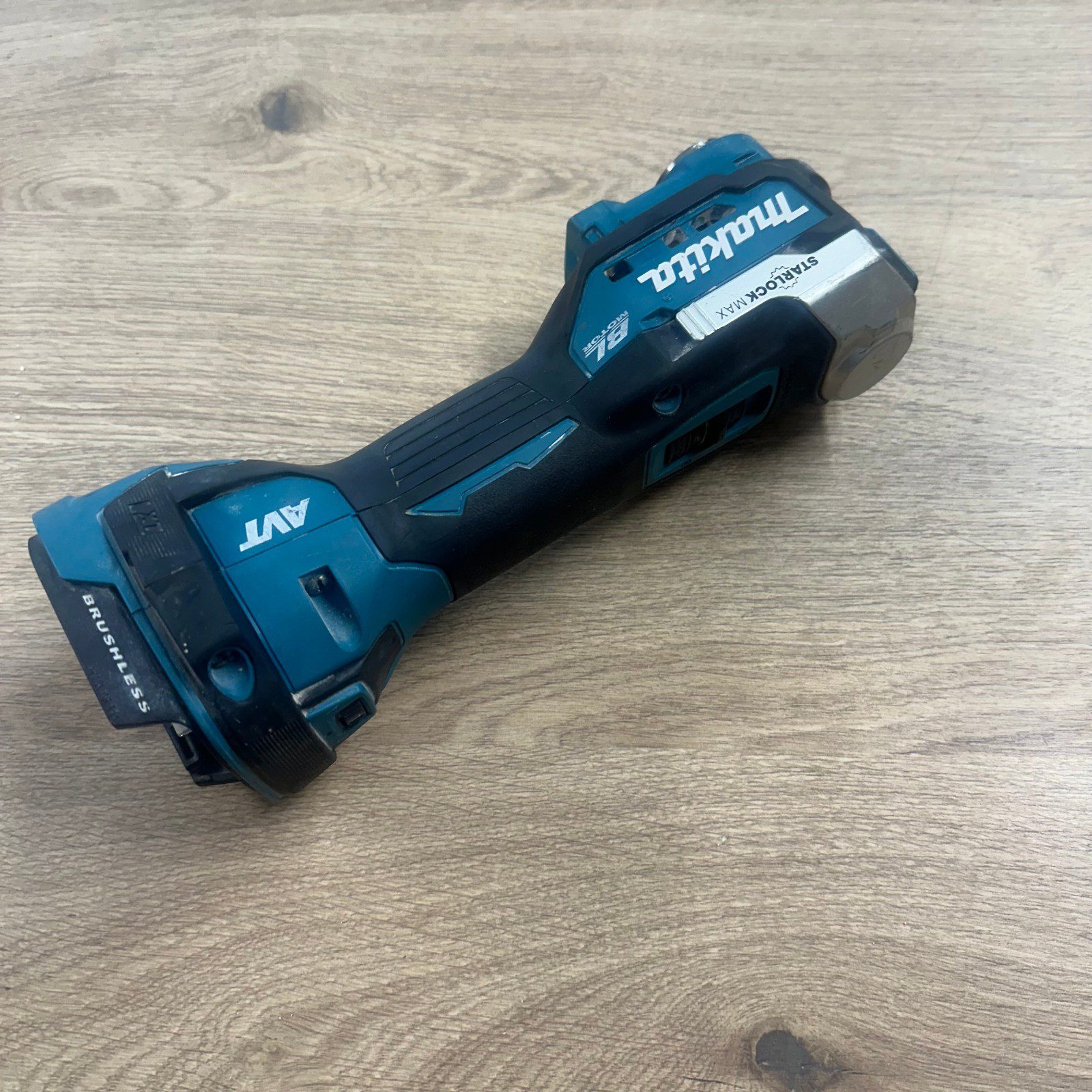 Makita DTM52 18V LXT Brushless AVT Starlock Max Multi Tool Body Only - Image 13
