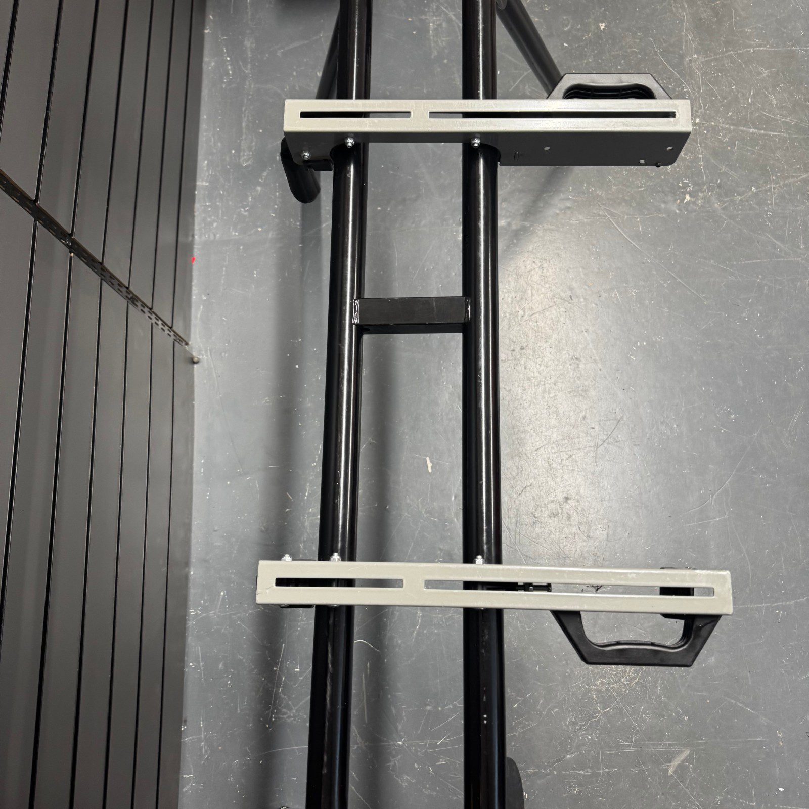 Titan TTU806ACC Mitre Saw Stand Adjustable Folding Roller Work Support Used - Image 3