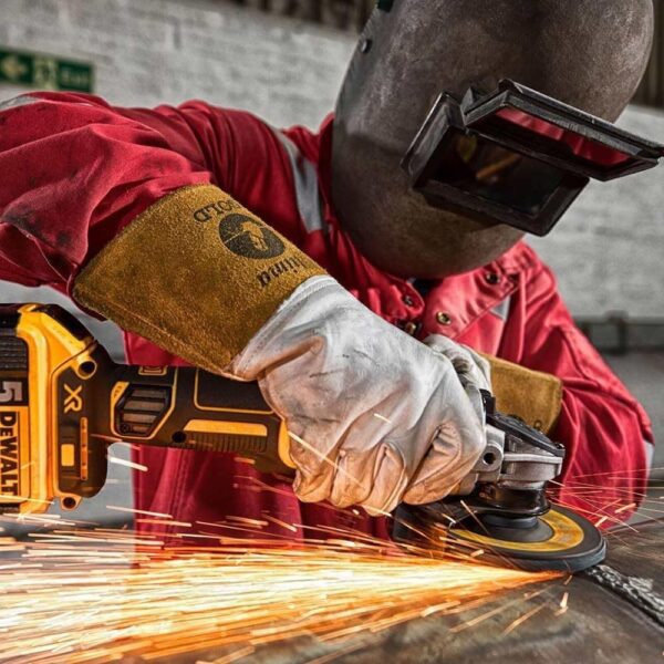 DeWalt DCG405 18V XR Brushless 125mm Cordless Angle Grinder Body Only New
