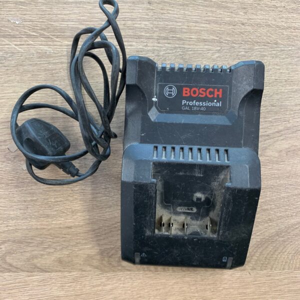 Bosch Professional GAL 18V-40 240V Li-Ion Battery Charger Used