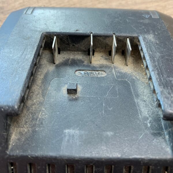Bosch Professional GAL 18V-40 240V Li-Ion Battery Charger Used