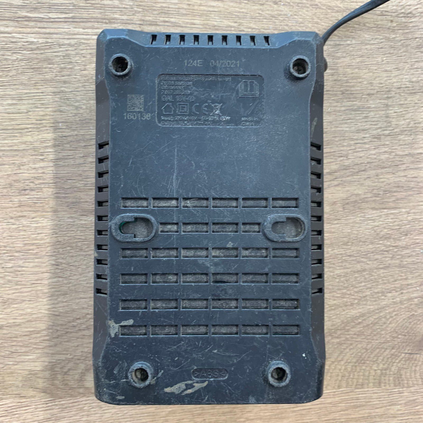 Bosch Professional GAL 18V-40 240V Li-Ion Battery Charger Used - Image 11